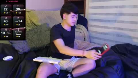 Snapshot of tightncuteass chatting on 13, 5, 2026 Camilo online show from 13, 5, 2026