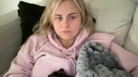 Snapshot of tigoldbitties11 chatting on 25, 9, 2025 Lexi online show from 25, 9, 2025