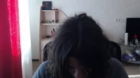Snapshot of tiiiiiiiiiim chatting on 18, 7, 2026 Tim online show from 18, 7, 2026
