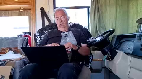Snapshot of timamanda chatting on 7, 5, 2026 Tim Amanda online show from 7, 5, 2026