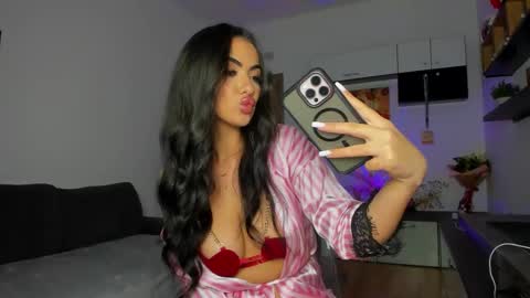 Andreea online show from 15, 12, 2025