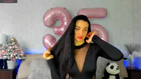 Tina online show from 5, 12, 2025