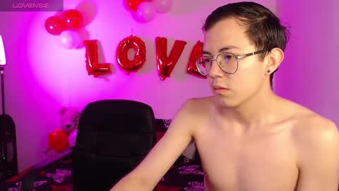 Snapshot of tina_n_charlie chatting on 14, 2, 2025 Tina N Charlie online show from 14, 2, 2025