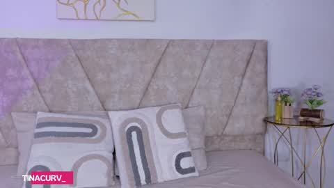 tinacurv online show from 6, 11, 2025