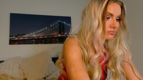 tinkerbell822 online show from 24, 10, 2025