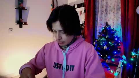 I AM BELLA  ----------- follow my  IG  TINNS 69 online show from 23, 12, 2024