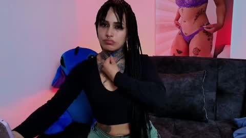 I AM BELLA  ----------- follow my  IG  TINNS 69 online show from 13, 2, 2025