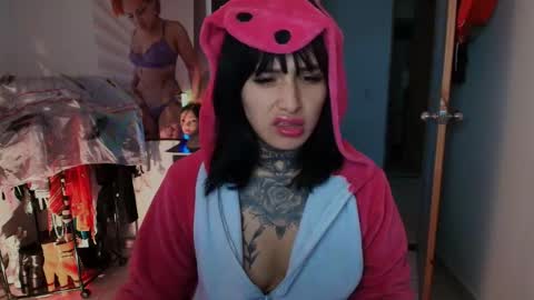 I AM BELLA  ----------- follow my  IG  TINNS 69 online show from 11, 2, 2026