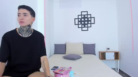 TINNY AND CANDY online show from 11, 10, 2025