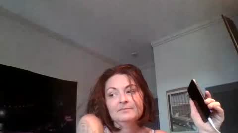 tinyassbossymilf online show from 31, 7, 2026