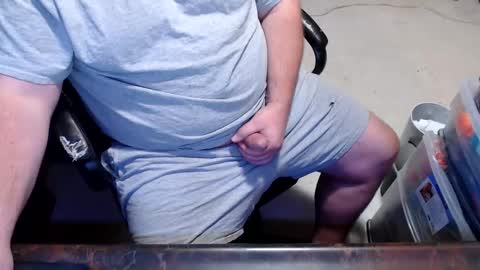 Snapshot of tinyhubba chatting on 5, 1, 2025 tinyhubba online show from 5, 1, 2025