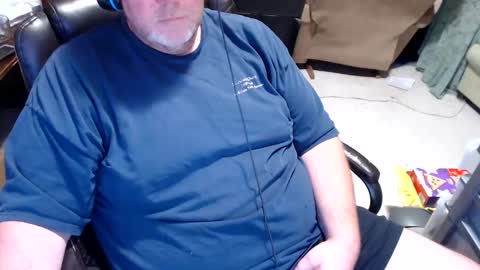 Snapshot of tinyhubba chatting on 10, 1, 2025 tinyhubba online show from 10, 1, 2025