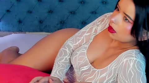 Snapshot of tinyrosee chatting on 3, 3, 2026 Tinnyrose online show from 3, 3, 2026