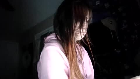 tinytittiexx online show from 24, 4, 2026