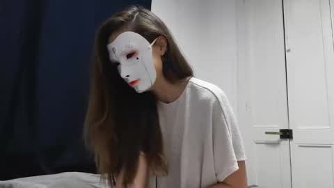 Tinks online show from 11, 11, 2025