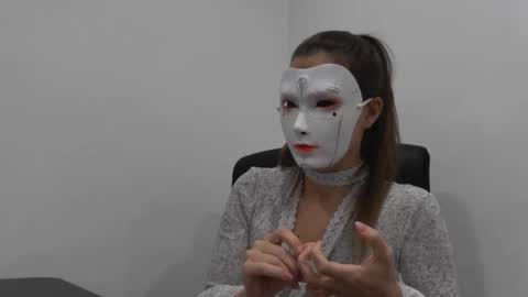 Tinks online show from 1, 12, 2025