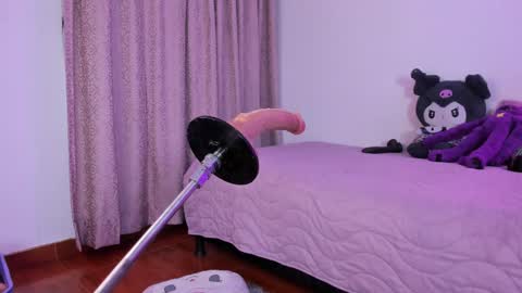   Independent model online show from 22, 2, 2025