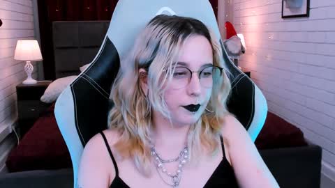 Tolli Moll online show from 20, 1, 2025