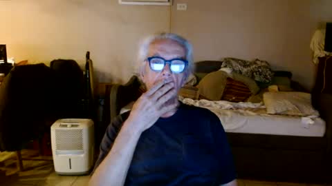 Snapshot of tom112292014 chatting on 2, 8, 2026 tom112292014 online show from 2, 8, 2026