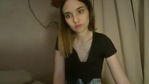 Snapshot of tom316972 chatting on 14, 10, 2025 Flor online show from 14, 10, 2025