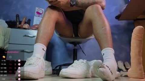 Tom online show from 27, 2, 2026