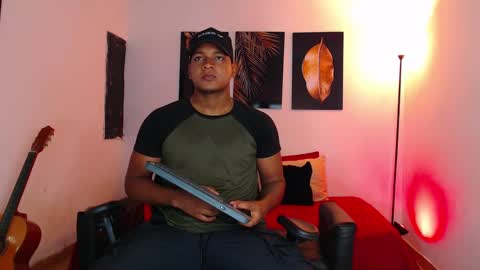 Snapshot of tom_damiran chatting on 7, 3, 2025 TOM online show from 7, 3, 2025