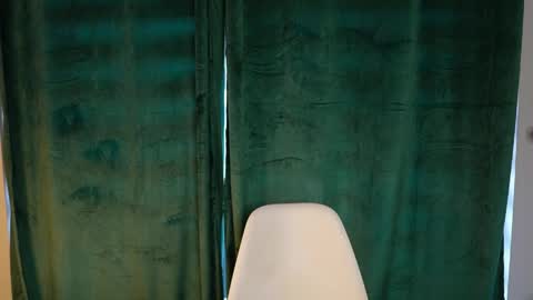 Snapshot of tom_fordd chatting on 11, 4, 2026 Tom online show from 11, 4, 2026