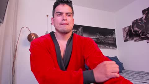 TOM MCKLEEIN  instagram online show from 26, 1, 2025