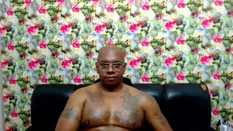 Snapshot of tom_miller chatting on 22, 1, 2025 Tom Miller online show from 22, 1, 2025
