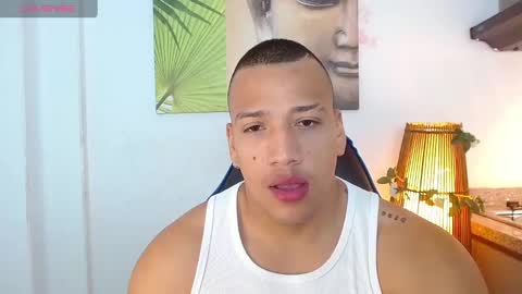 Tom muscle1 online show from 27, 1, 2025