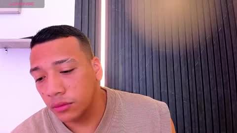 Tom muscle1 online show from 24, 10, 2025