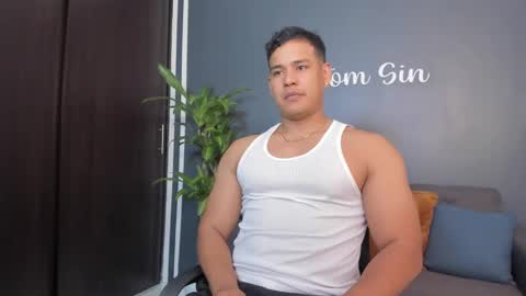 Snapshot of tom_sin_ chatting on 27, 12, 2024 Tom Sin online show from 27, 12, 2024