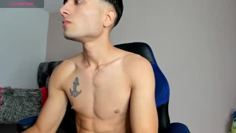 tom online show from 22, 1, 2025