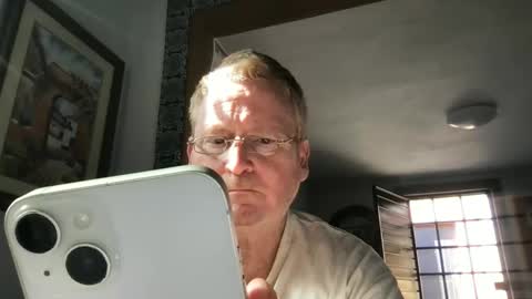 Snapshot of tomascausa chatting on 11, 12, 2024 Hola online show from 11, 12, 2024