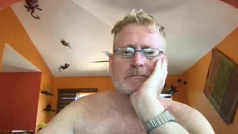 Snapshot of tomascausa chatting on 18, 9, 2025 Hola online show from 18, 9, 2025