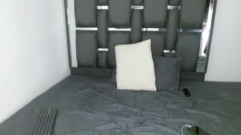 tomaz_18 online show from 15, 3, 2026