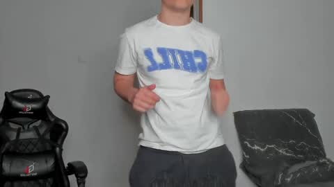 tomboysexy_ online show from 18, 5, 2026