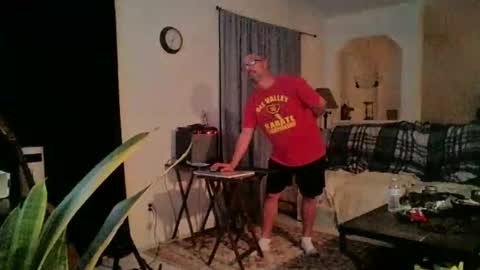 sirmuggsalot online show from 15, 11, 2025