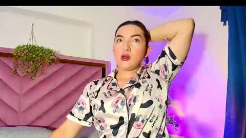   online show from 16, 10, 2025