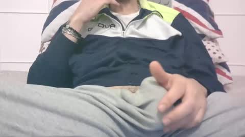 Snapshot of tommaso9046 chatting on 27, 1, 2025 tommaso9046 online show from 27, 1, 2025