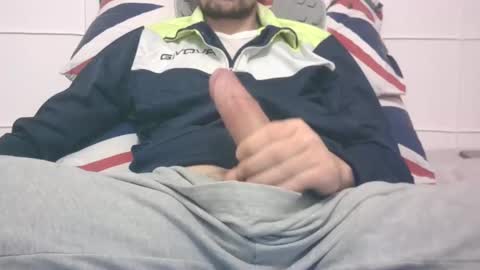 Snapshot of tommaso9046 chatting on 2, 2, 2025 tommaso9046 online show from 2, 2, 2025