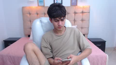 Tommy  online show from 4, 2, 2025