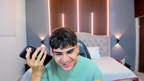 Tommy  online show from 30, 10, 2025