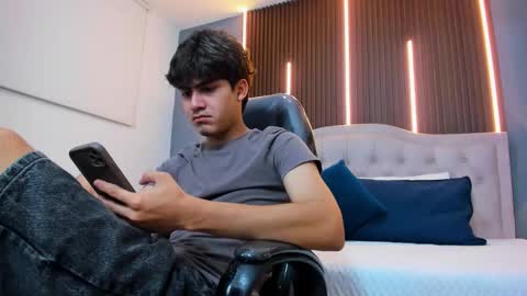 Tommy  online show from 17, 12, 2025