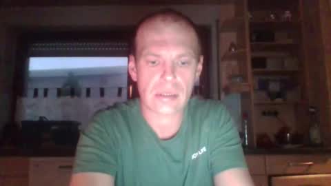 Snapshot of tommy3300 chatting on 12, 10, 2025 tommy online show from 12, 10, 2025