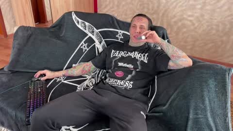 Tommy and Katana online show from 28, 1, 2025