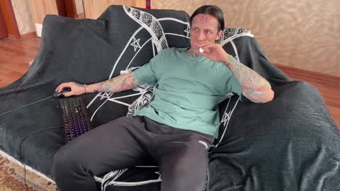 Tommy and Katana online show from 3, 2, 2025