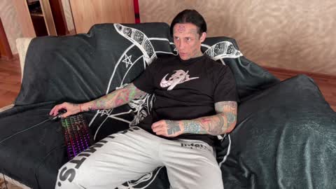 Tommy and Katana online show from 4, 2, 2025