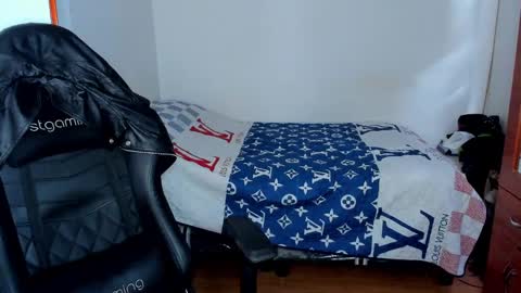 Twitter BreddTommy IG tommy bredd online show from 26, 2, 2025