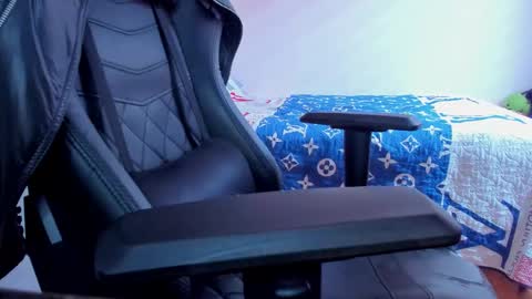 Twitter BreddTommy IG tommy bredd online show from 19, 9, 2025